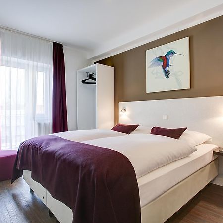 Hotel West Hamburgo Exterior foto