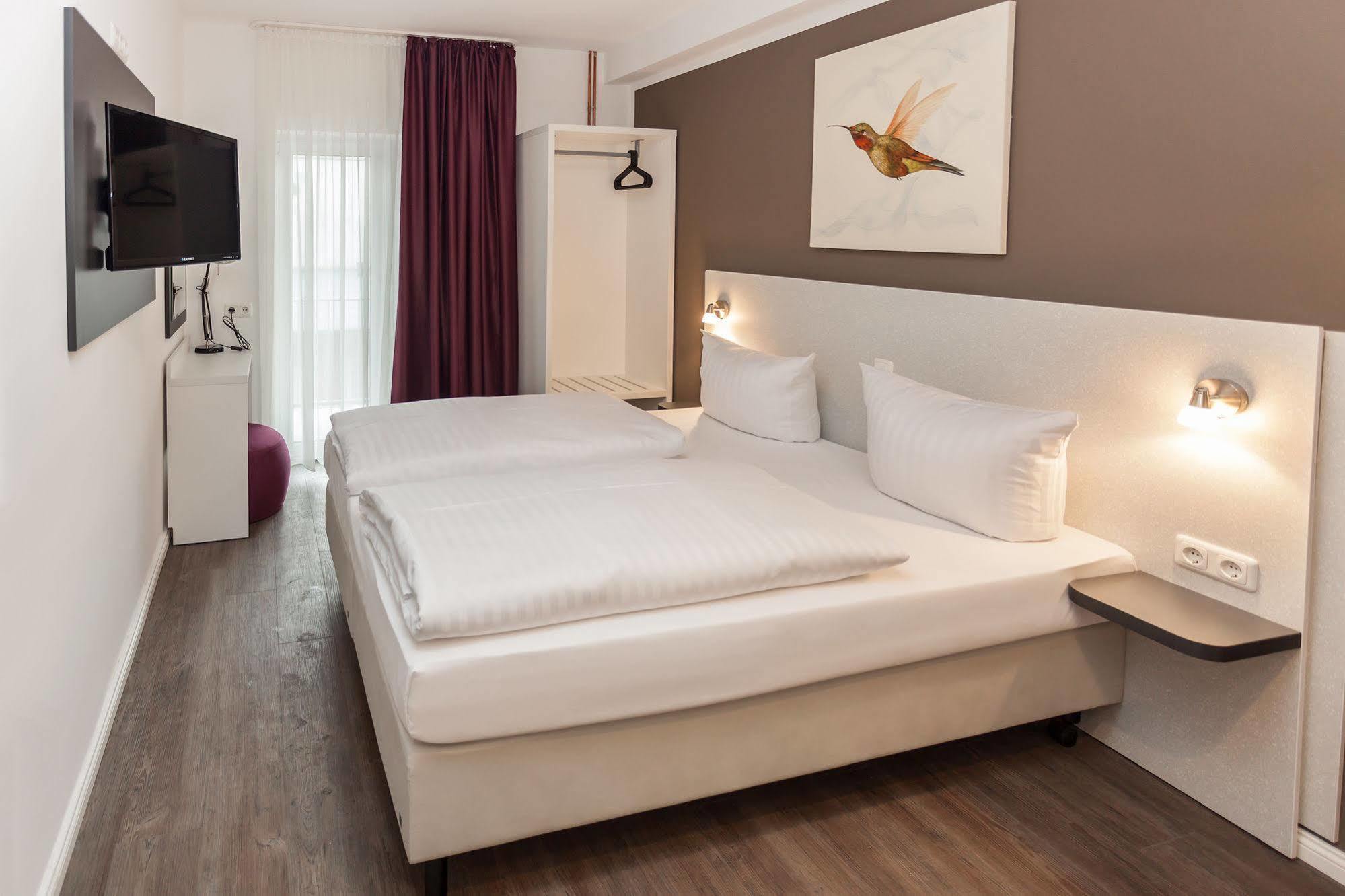 Hotel West Hamburgo Exterior foto